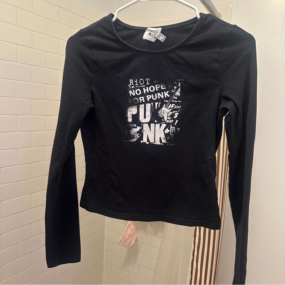 Graphic long sleeve tee